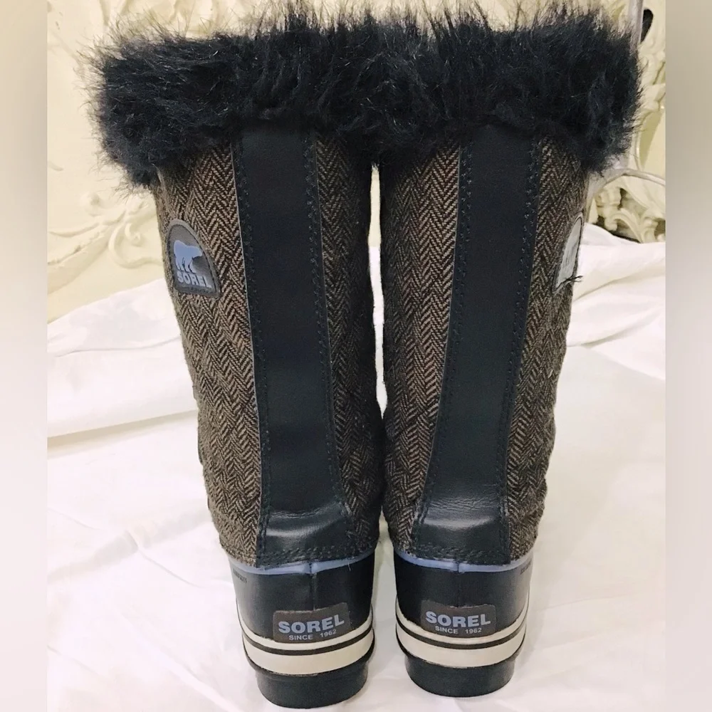 Sorel Tofino Brown Herringbone Snow Boots